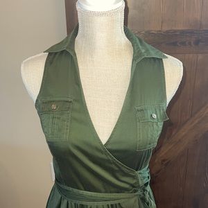 White House black market sleeveless wrap dress with pockets.